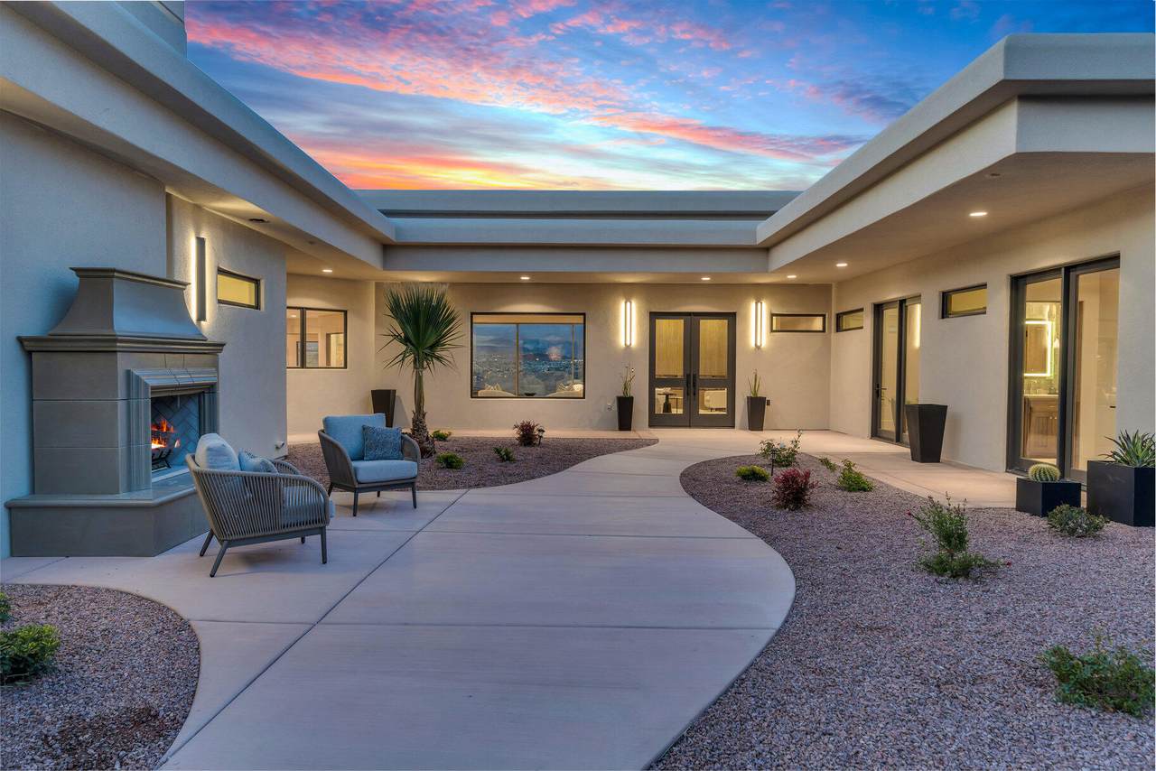 2031 Cliff Point Dr - Photo 1