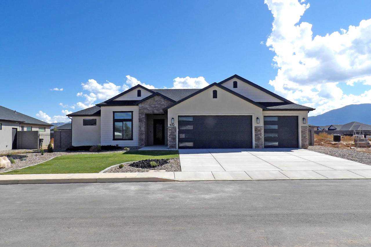 1042 Reese St - Photo 1