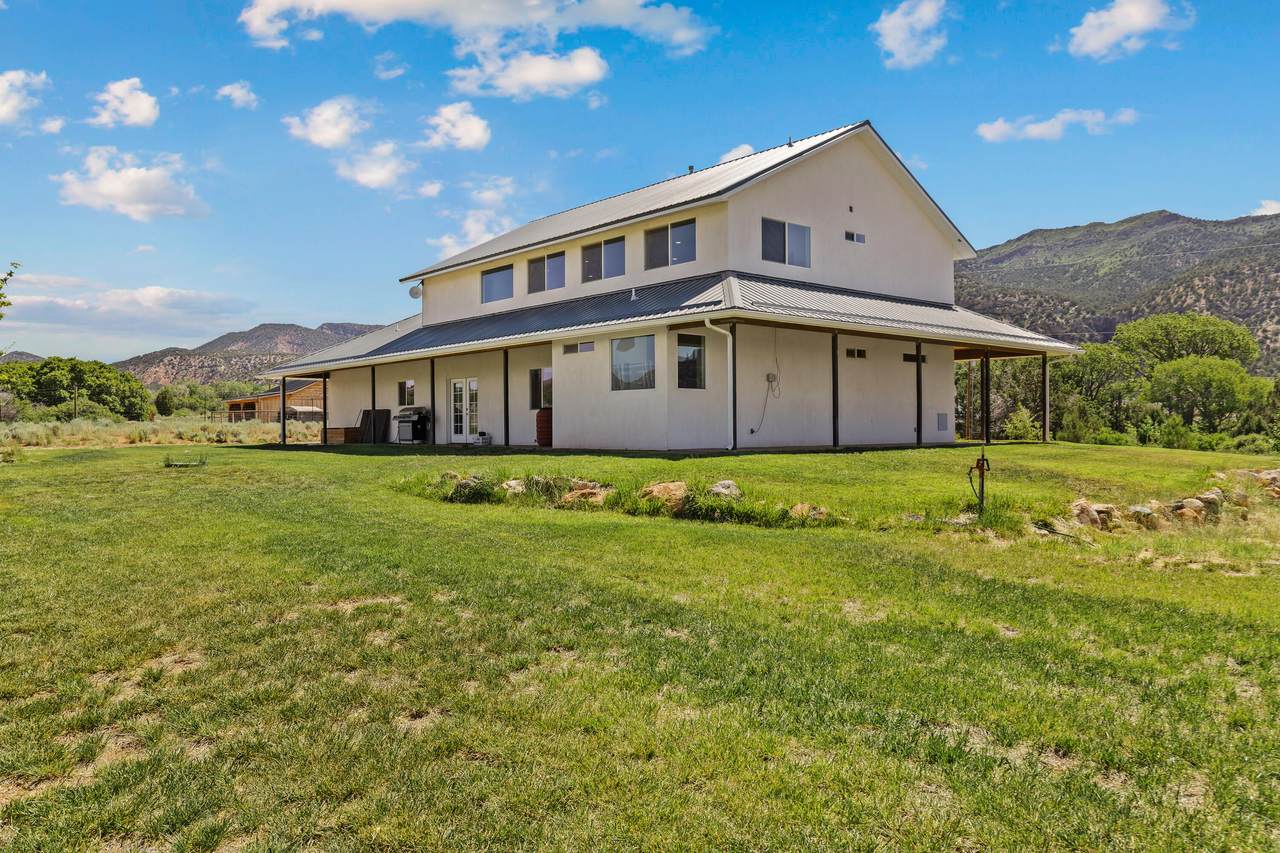 1716 Old Highway 91 - Photo 1