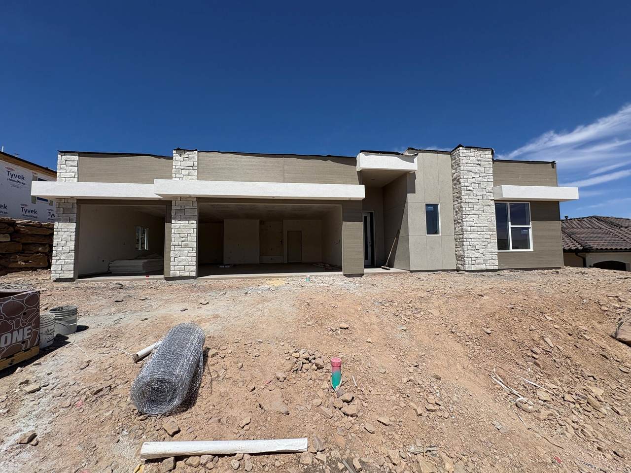 2716 Lugano Way - Photo 1