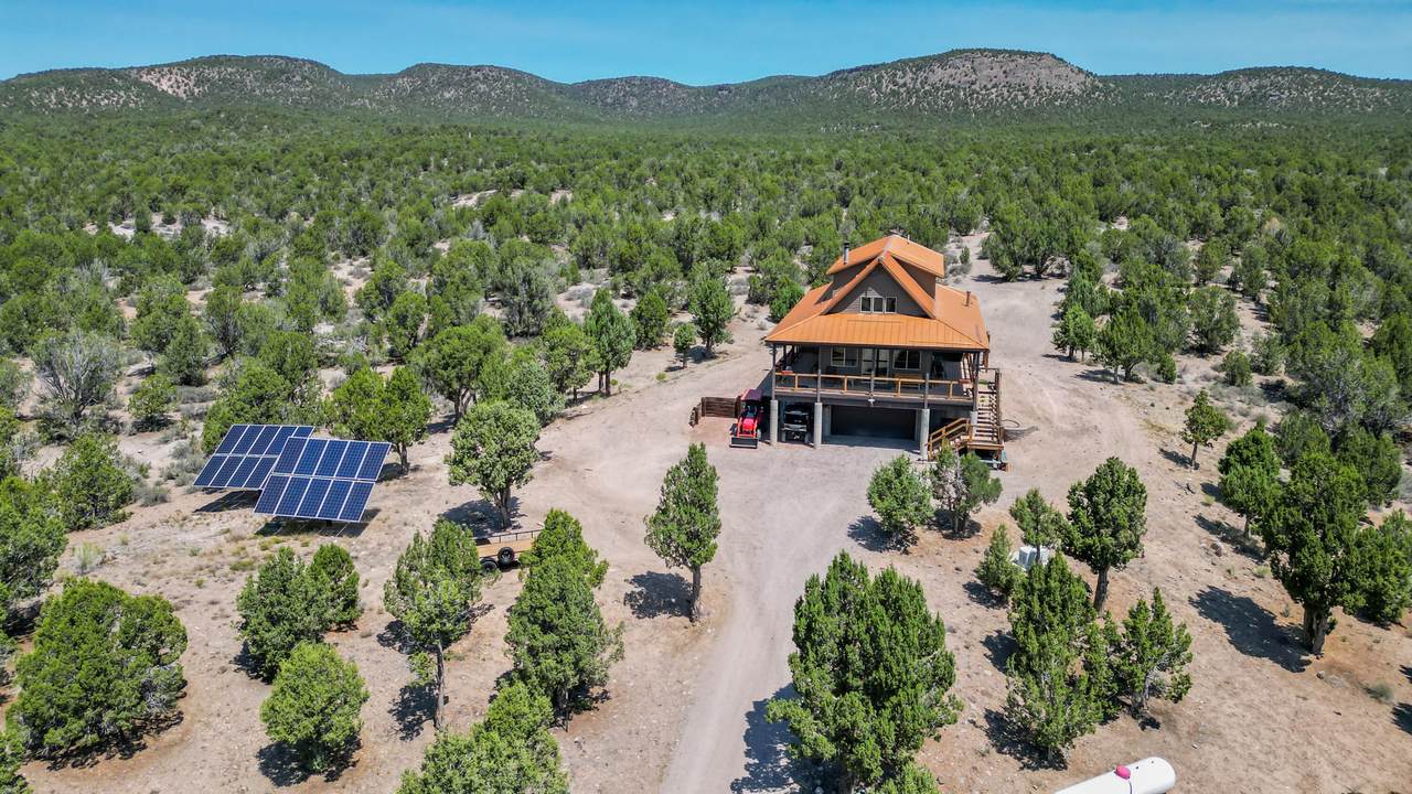 1342 Old Hebron Rd - Photo 1