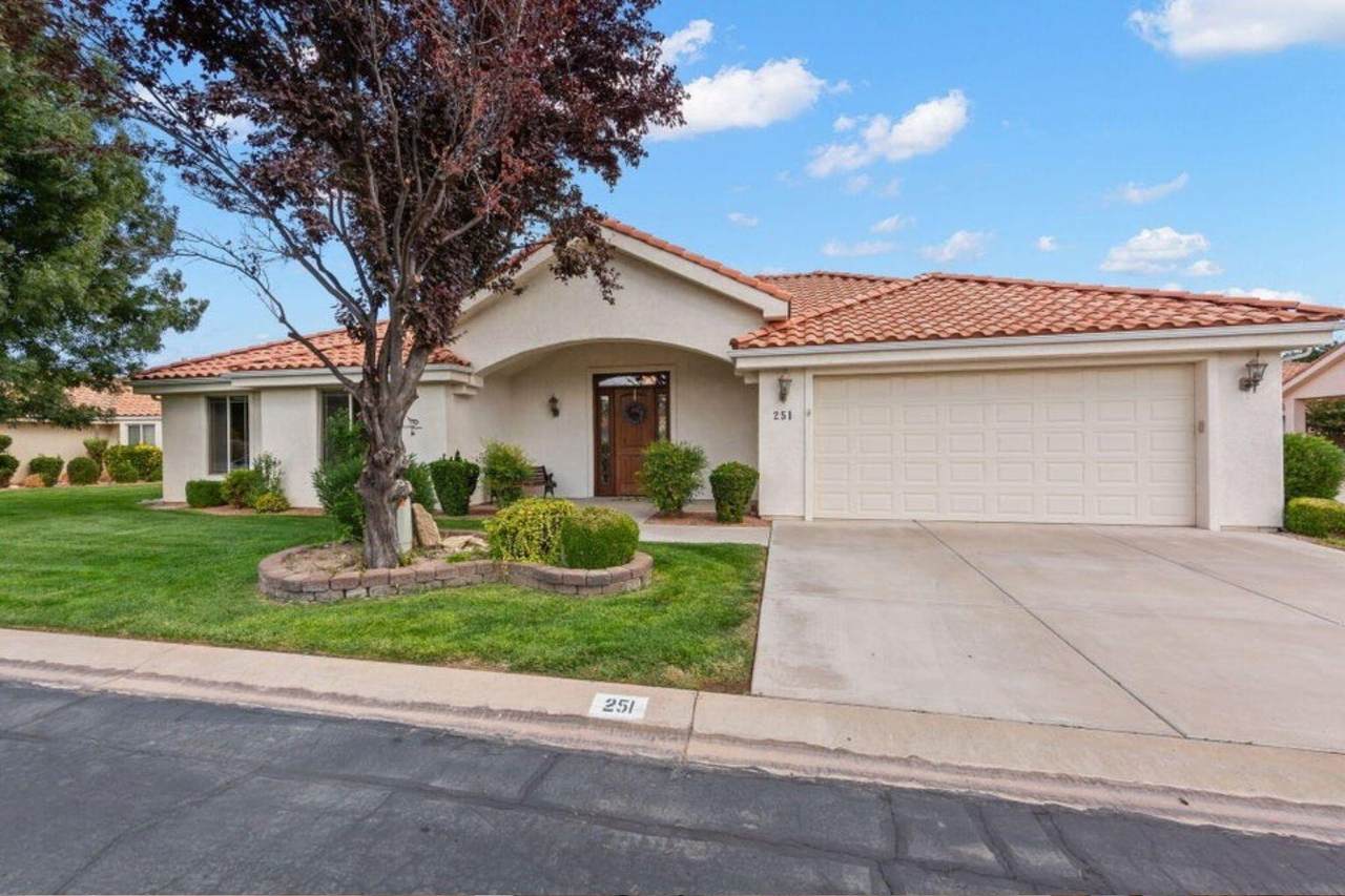 1165 Indian Hills Dr - Photo 1