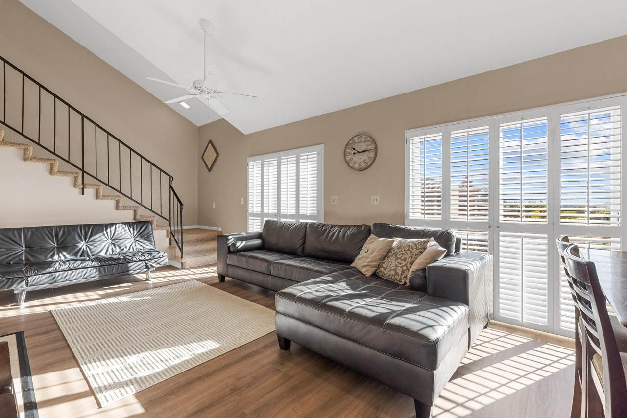 860 Village Rd - Photo 1