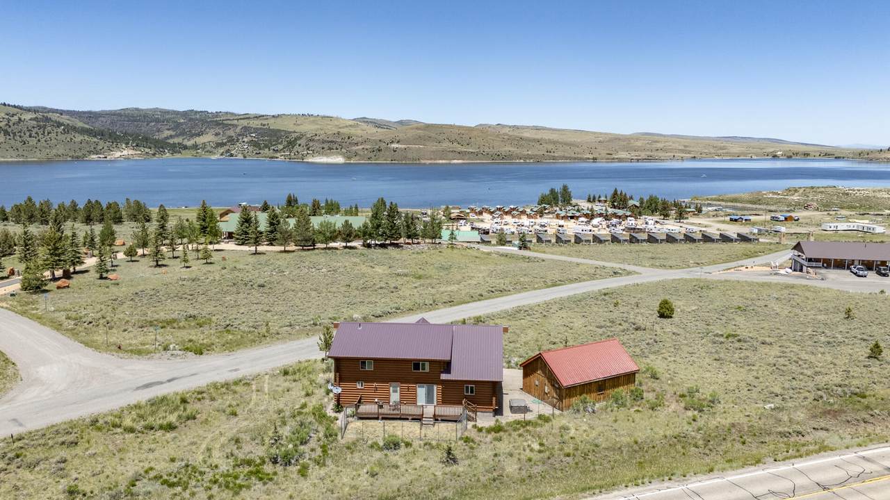 500 Fisherman's Ln - Photo 1