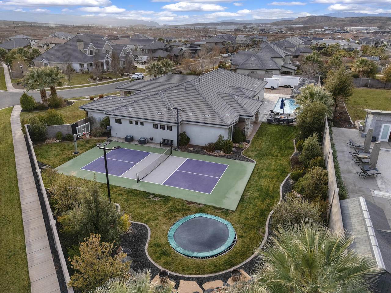 2407 4040 S - Photo 1