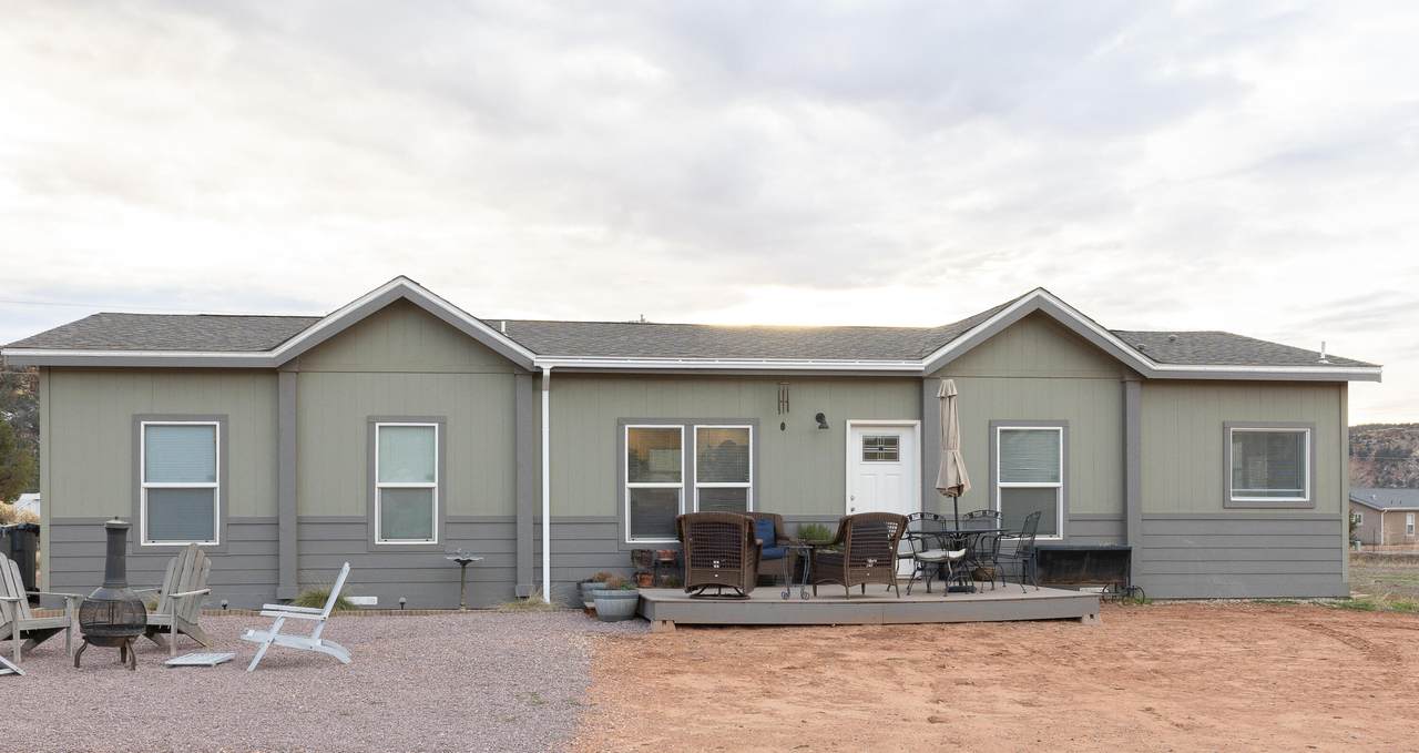 1322 Apple Blossom Ln - Photo 1