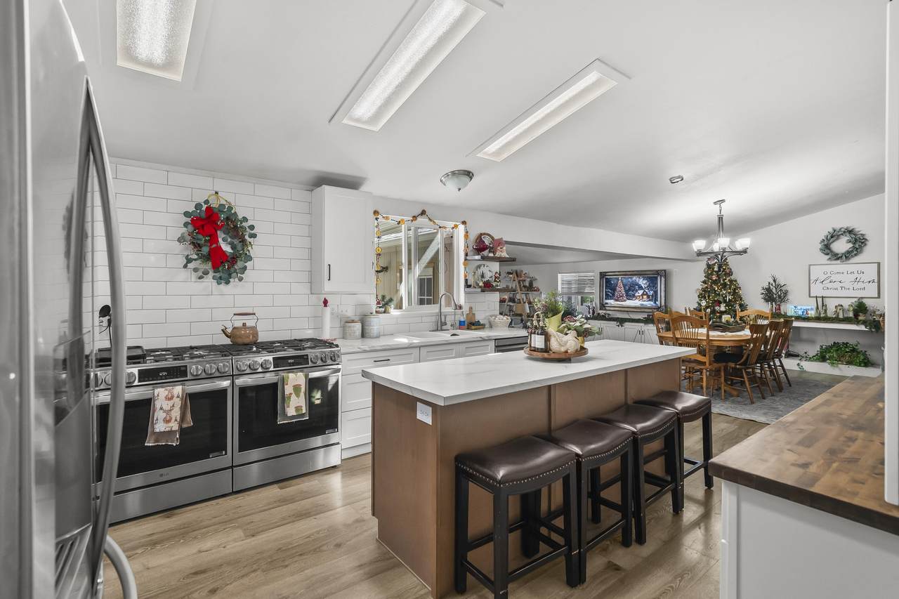 1217 Topaz Rd - Photo 1