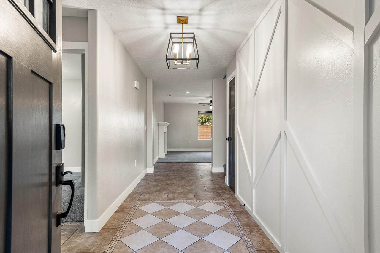 179 435 Cir - Photo 1