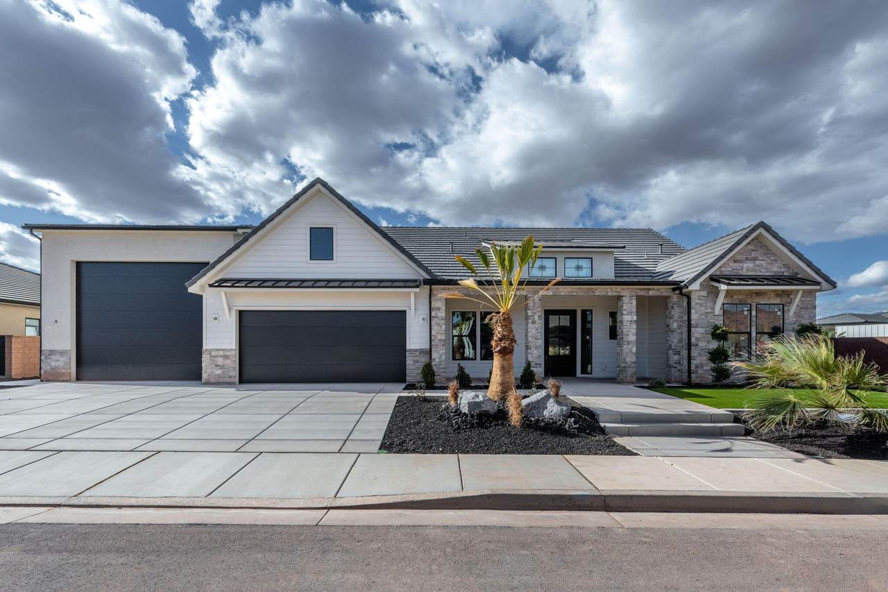 4936 Lakefront Place - Photo 1
