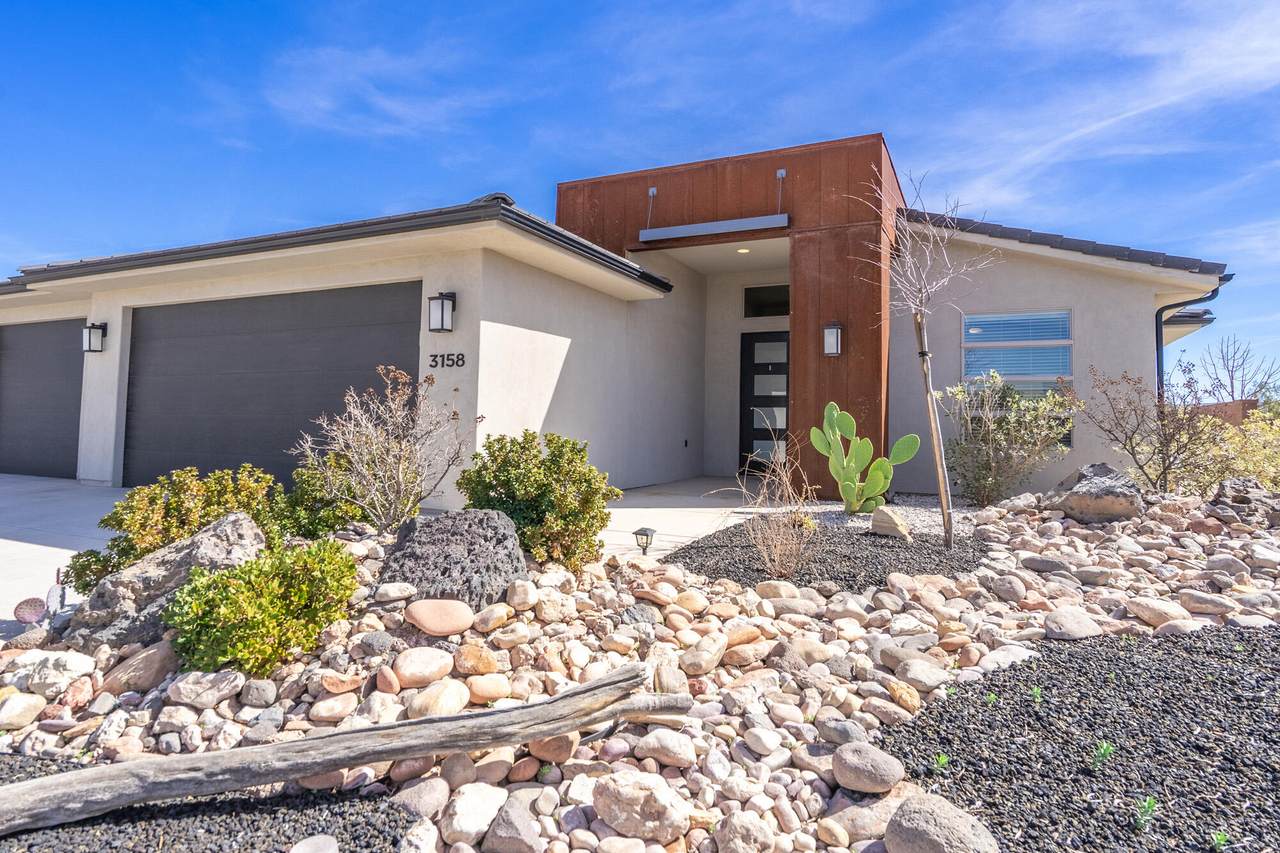 3158 Fuchsia Dr - Photo 1