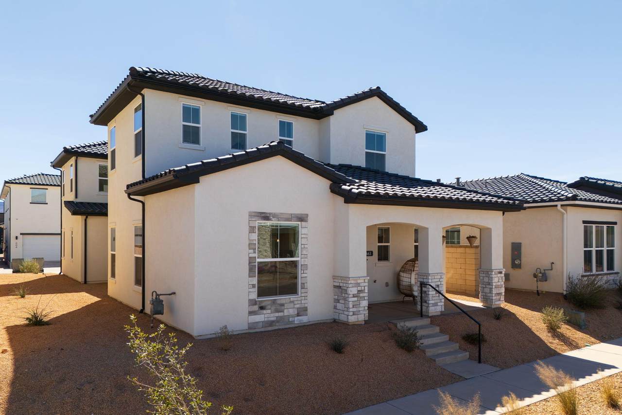663 Green Mountain Dr - Photo 1