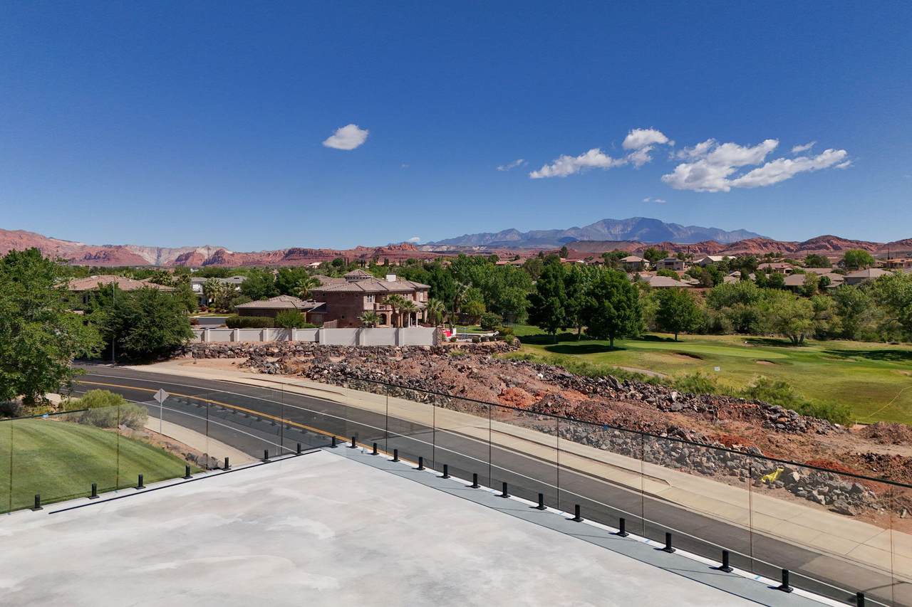 271 Country Ln - Photo 1