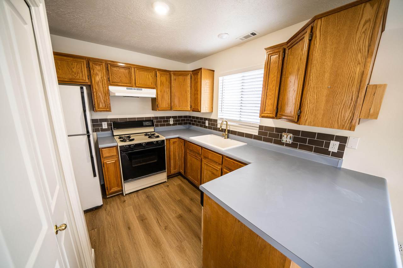 1201 860 - Photo 1