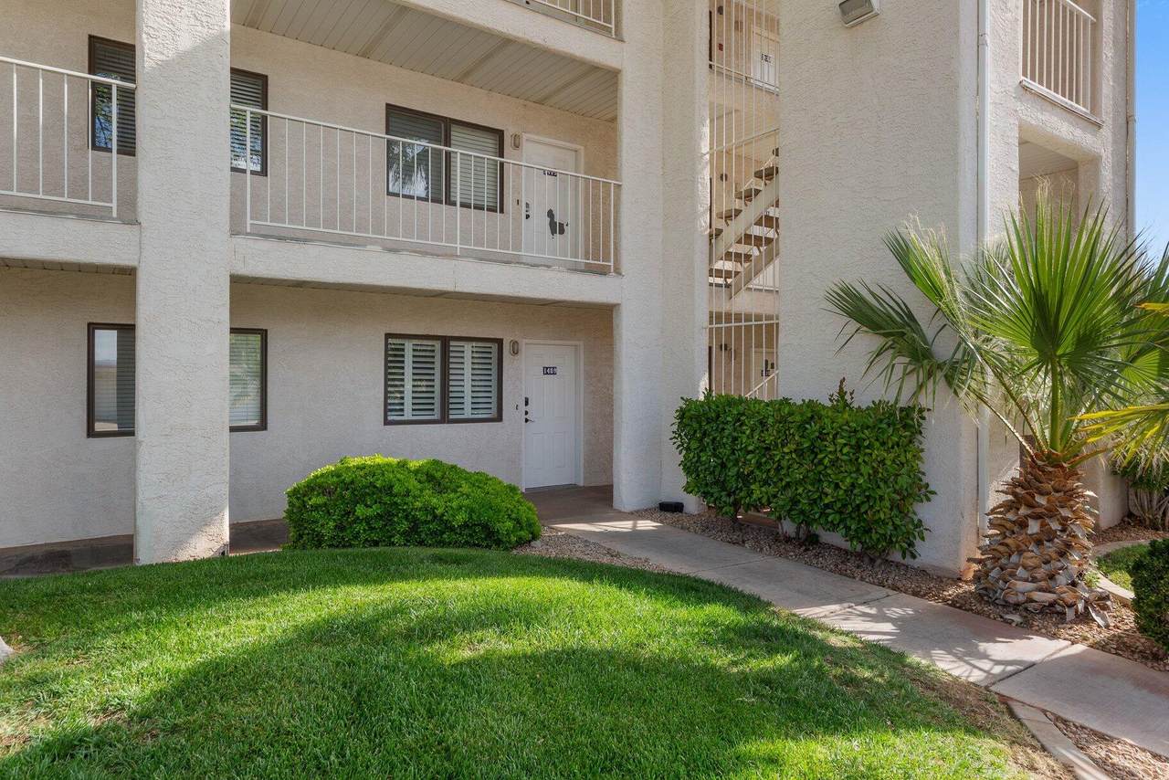 1845 Canyon View Dr - Photo 1