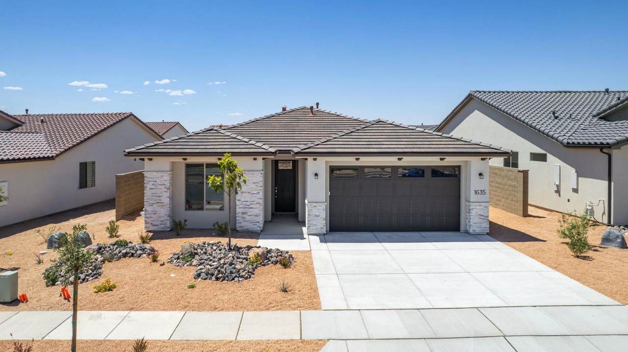 1671 Horizon Parkway - Photo 1