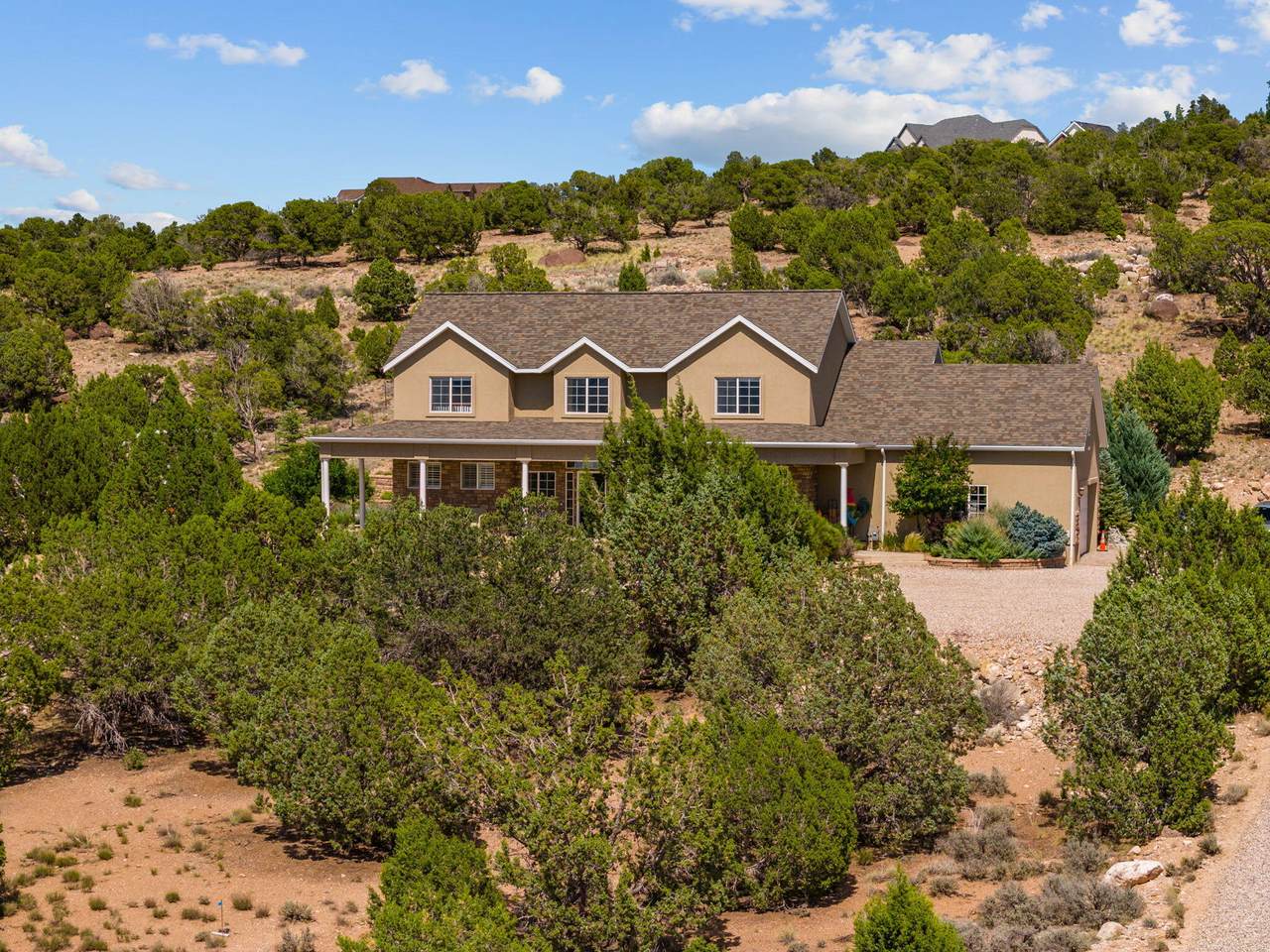 1015 S Westview Drive - Photo 1