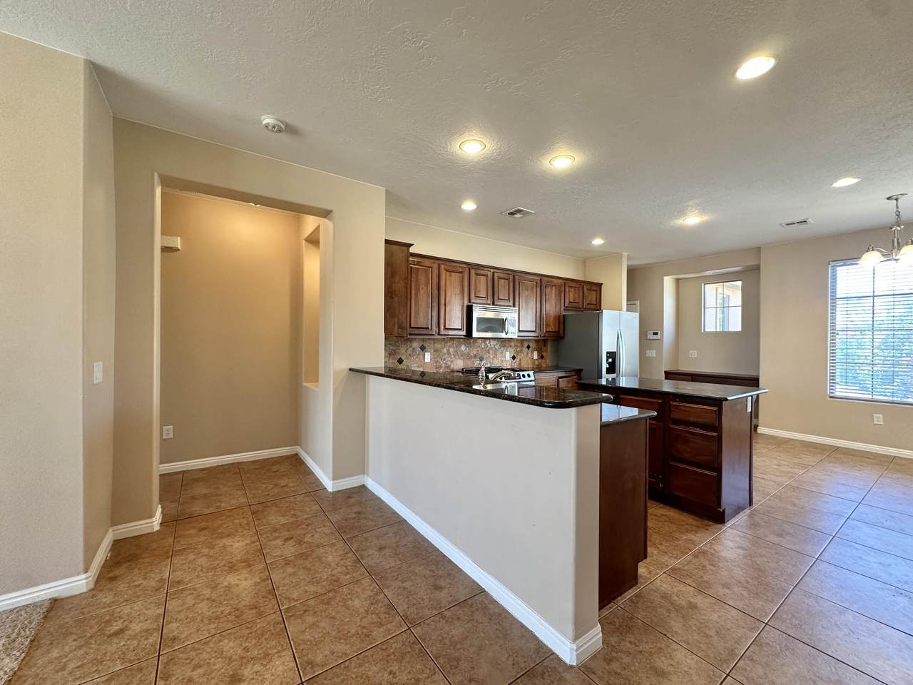 1220 Spring Valley Dr - Photo 1