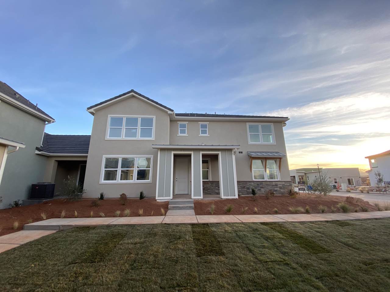 5571 Garnet Dr - Photo 1