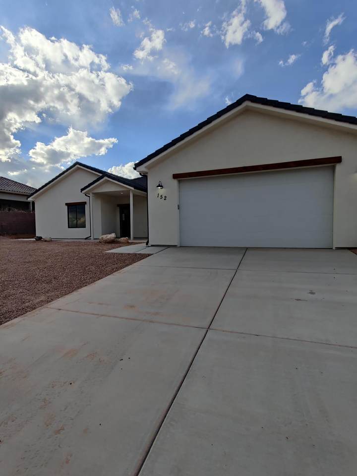 152 Putter Ln - Photo 1