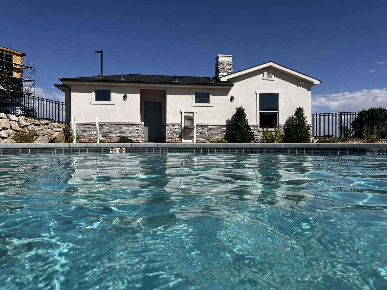 https://bt-photos.global.ssl.fastly.net/stgeorge/1280_boomver_3_25-258875-2.jpg