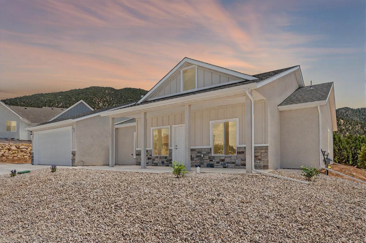 1152 Smokey Trail Way - Photo 1