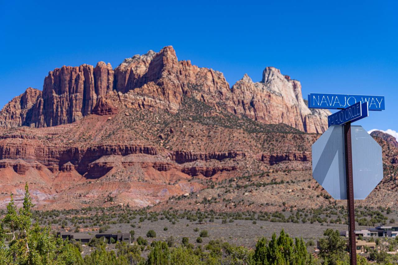 2495 Navajo Circle - Photo 1