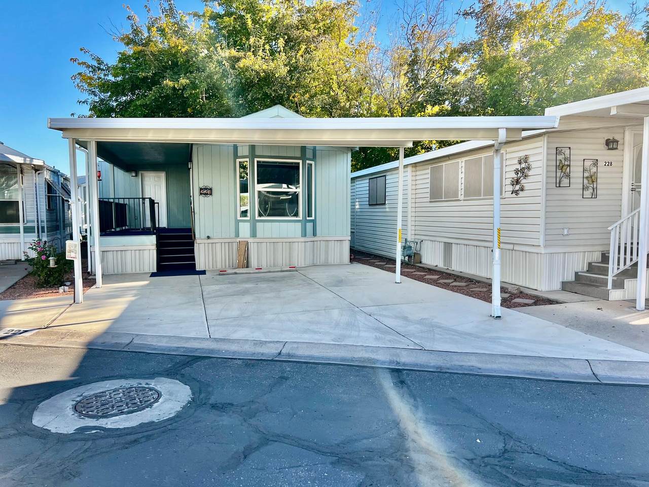 1160 Telegraph St - Photo 1