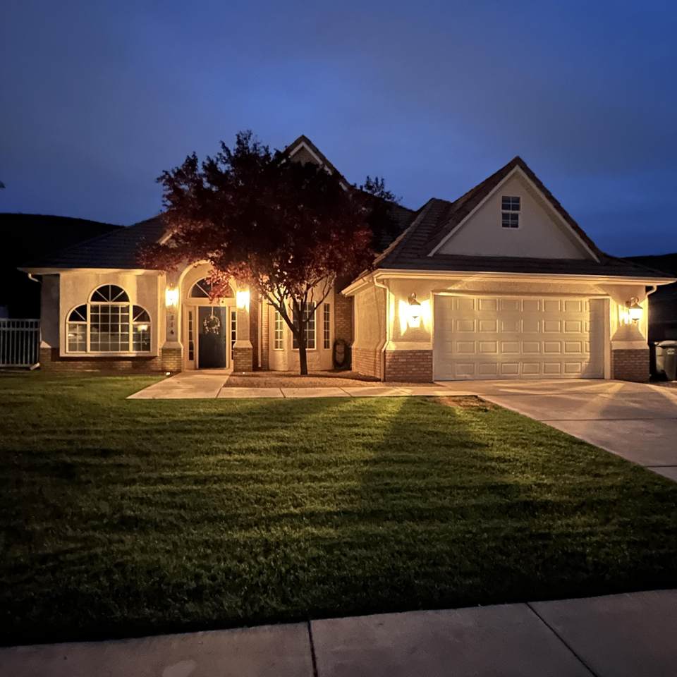 214 1160 W - Photo 1