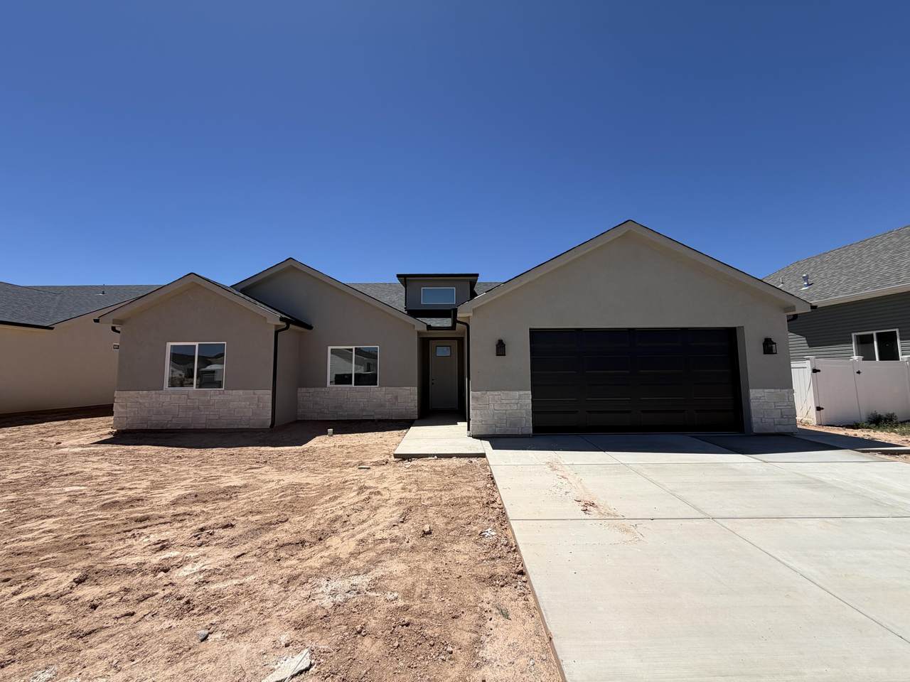 3313 Indigo St - Photo 1