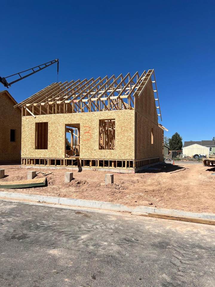 4009 Sara Ln - Photo 1