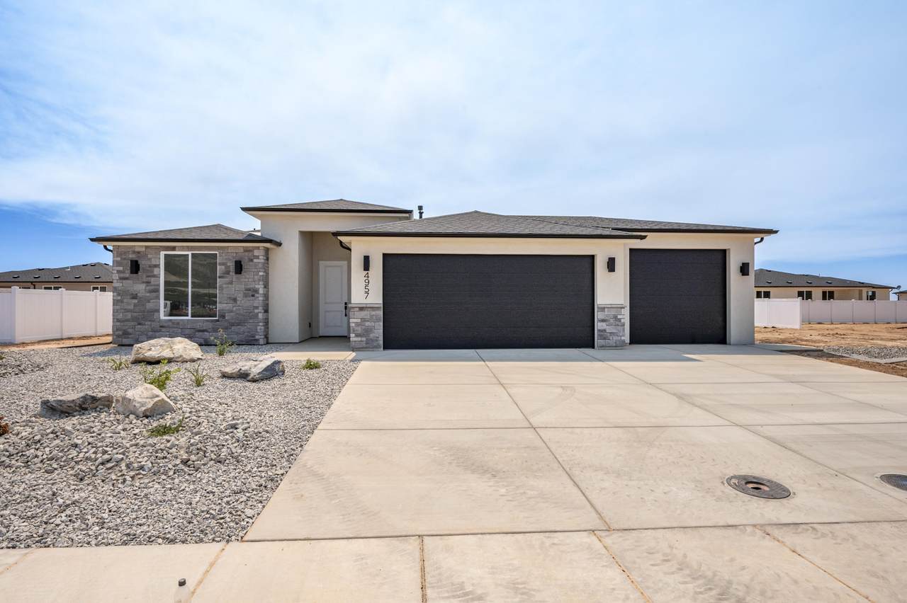 4957 970 - Photo 1