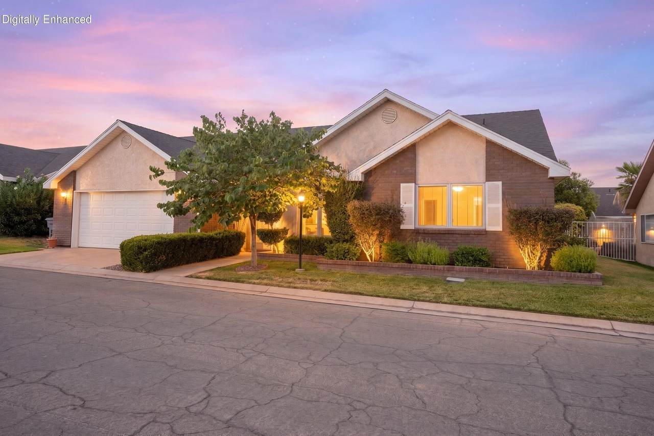 2050 Canyon View Dr - Photo 1
