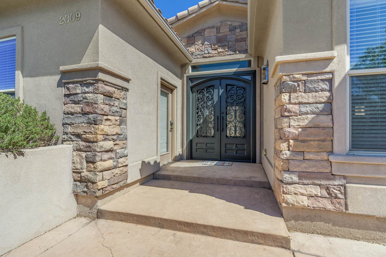 2009 Knolls Dr - Photo 1