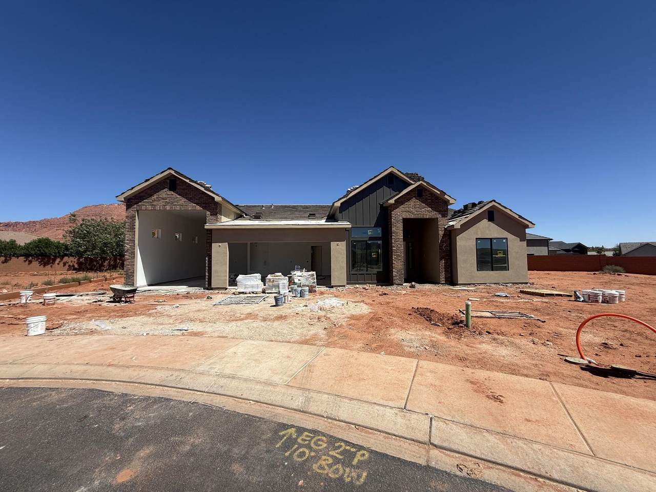 559 Serenity Cir - Photo 1