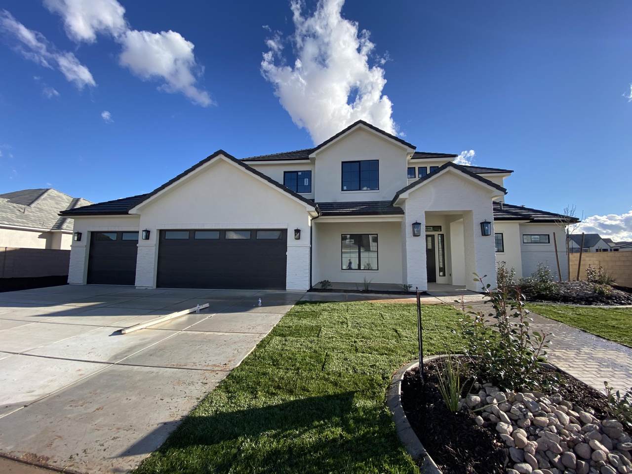 2818 Ridgedale Ln - Photo 1
