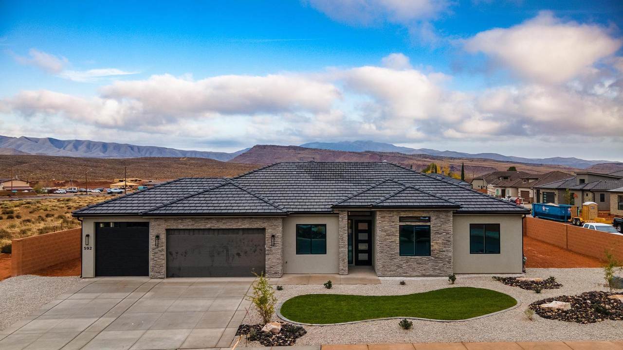 592 Desert Shelter Dr - Photo 1