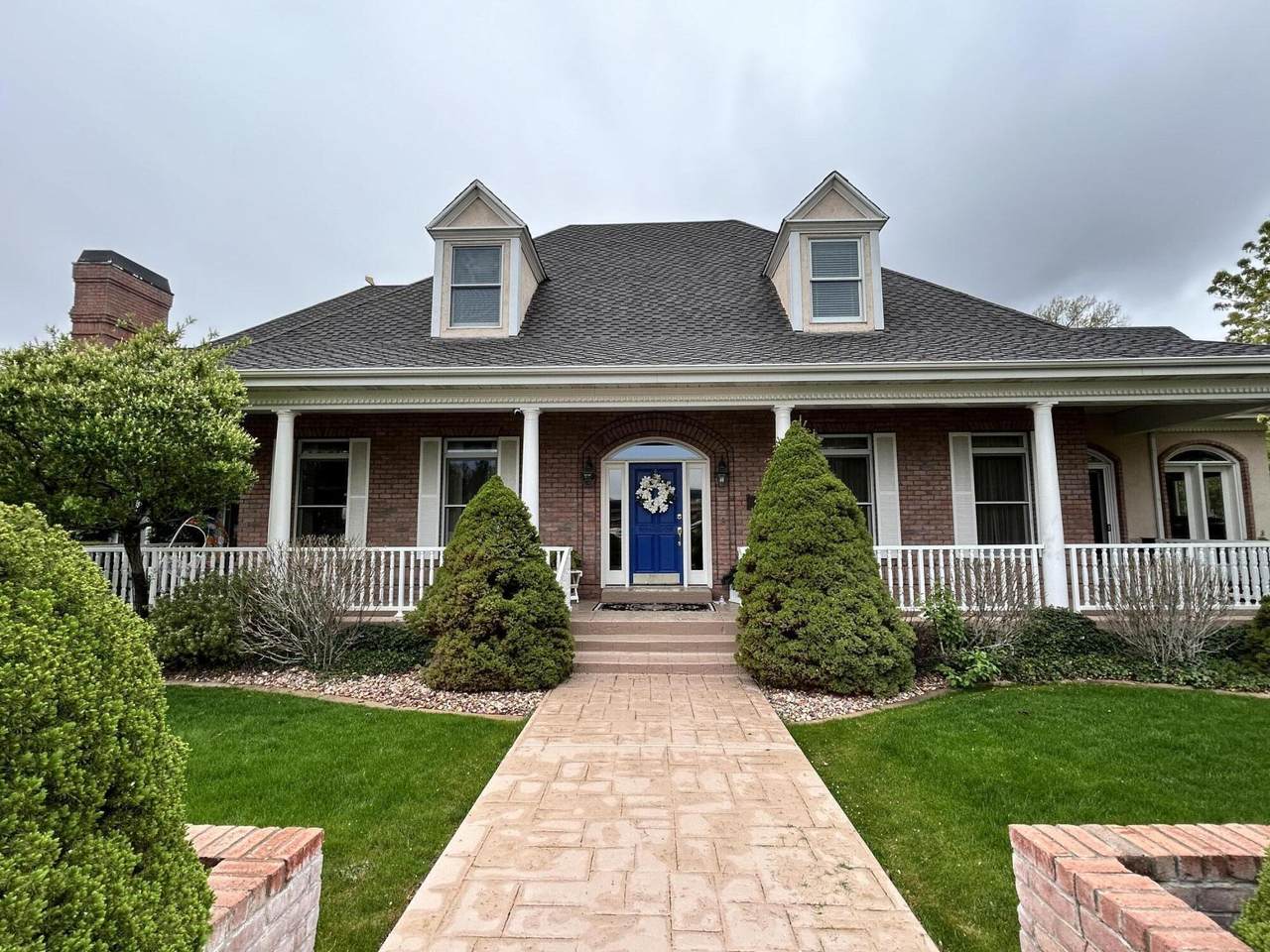 301 Rachel Ln - Photo 1