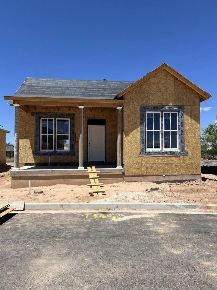4017 Sara Ln - Photo 1