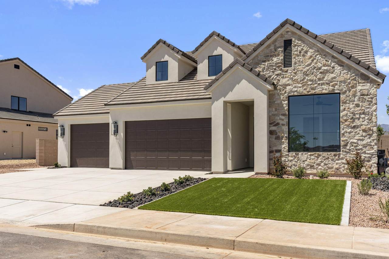 2401 Patricia Dr - Photo 1