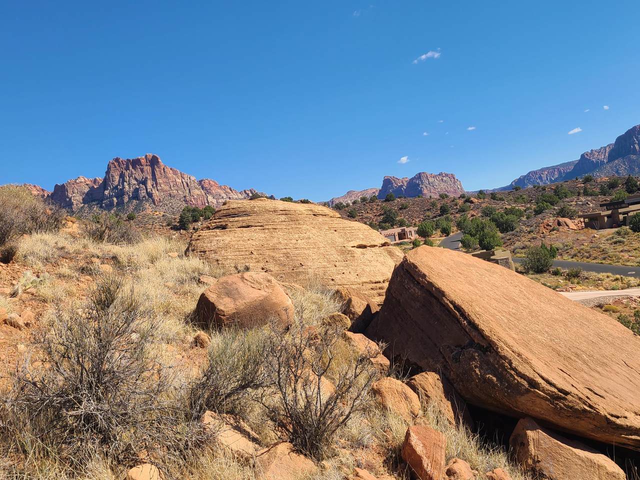 2512 Anasazi Way - Photo 1