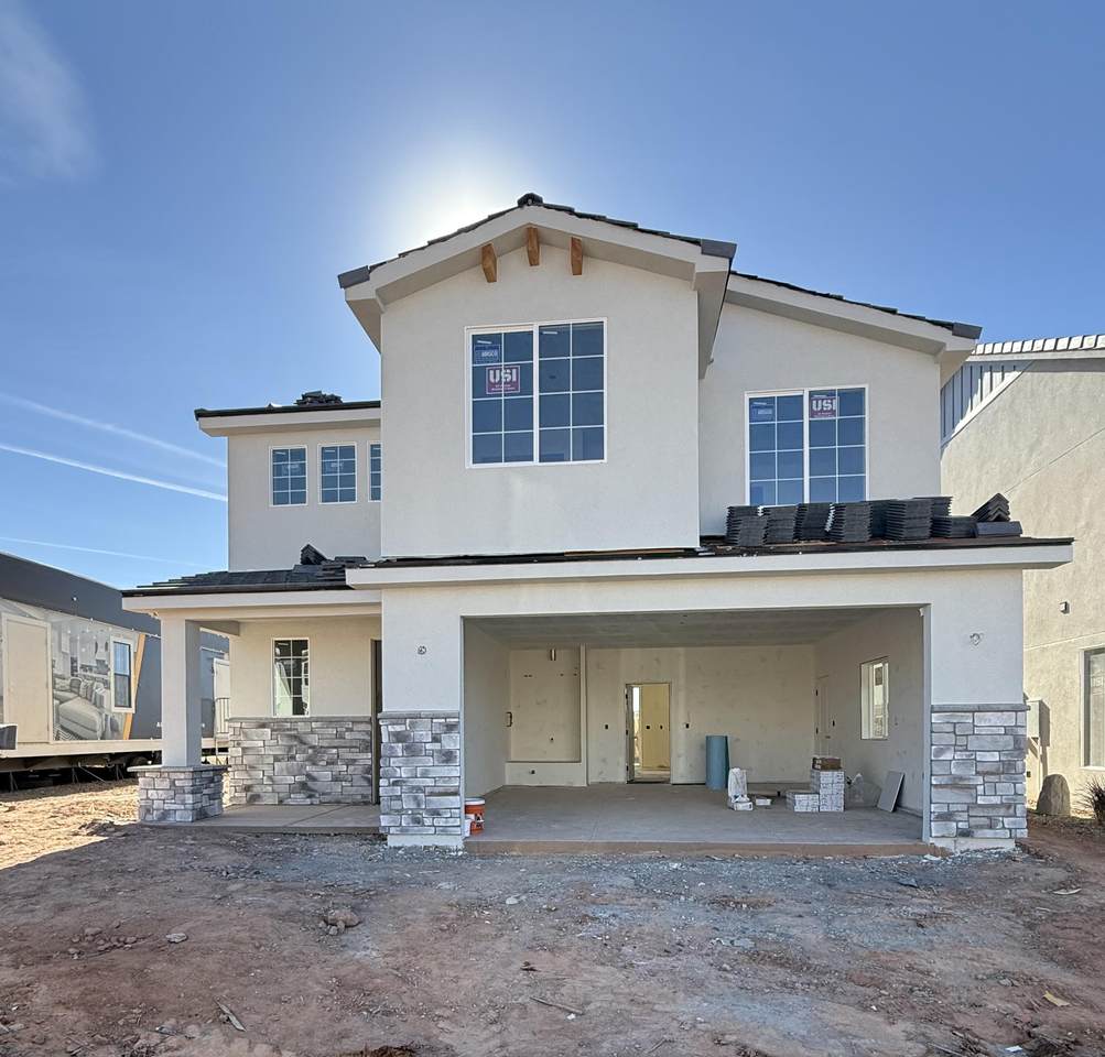 968 Malibu Drive - Photo 1