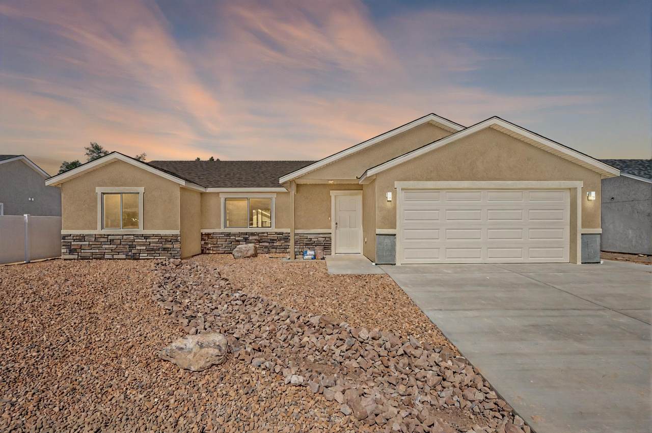 3919 Hawks Landing Loop - Photo 1
