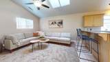 2050 Canyon View Dr - Photo 16
