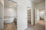 3573 175 St - Photo 22