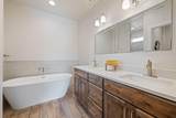 3573 175 St - Photo 24