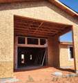704 230 - Photo 3