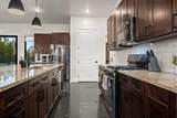 1460 Windsor - Photo 14