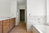 1528 Knoll St - Photo 18