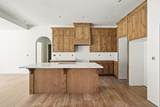 1528 Knoll St - Photo 8