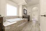 2866 Carmine Dr - Photo 29
